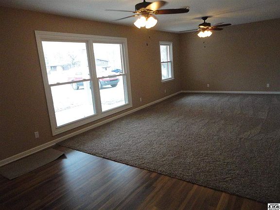4th image of 450 Mutton Creek Dr