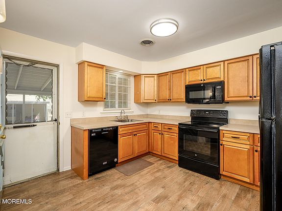 4th image of 8A Portsmouth Street #54B