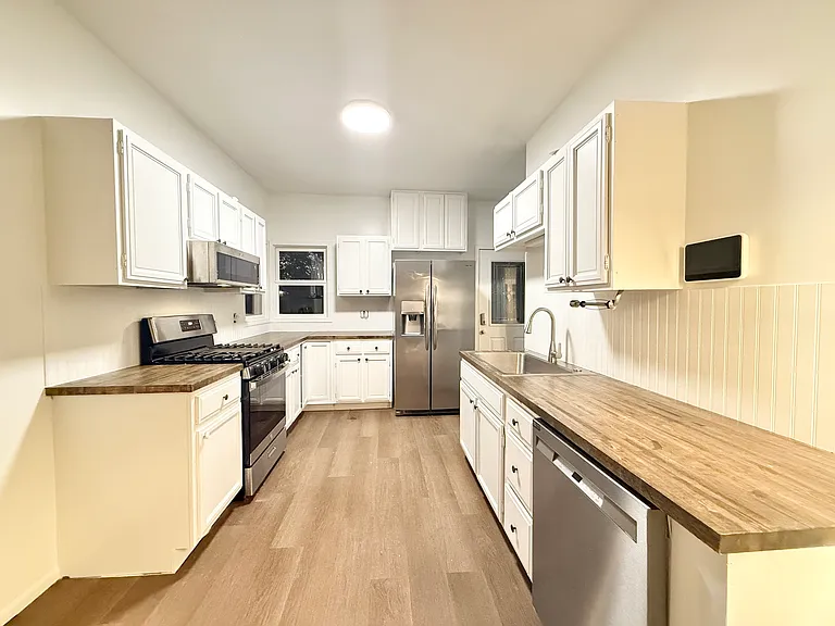 3118 Bowdoin St — Photo 5