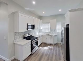 23 Oakwood St, Dorchester Center, MA 02124