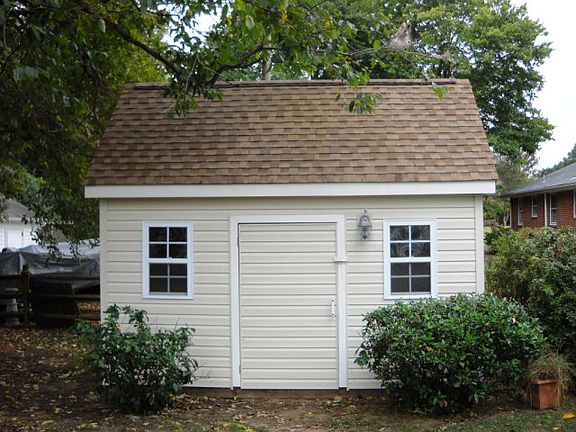 5th image of 7382 Leigh Dr