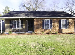 955 Derrymore Rd, Richmond, VA 23225