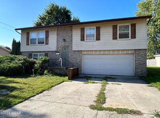 1114 Leeson Ave, Van Wert, OH 45891