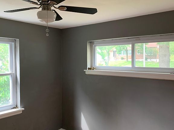 2nd image of 1225 Buck Ave #1