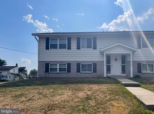 313 Herr Ave APT 4, Millersville, PA 17551