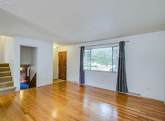 4th image of 4627 El Camino Dr