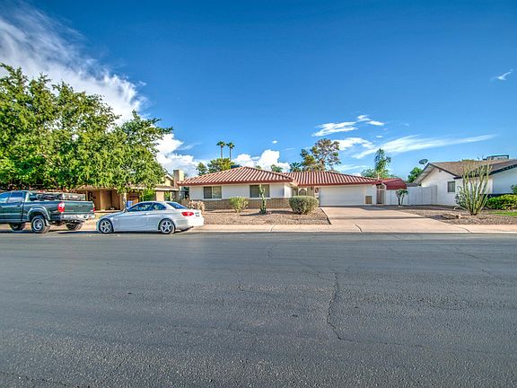 2nd image of 629 E La Jolla Dr
