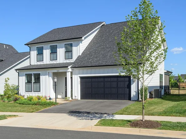 2025 Dunwood Dr, Crozet, VA 22932