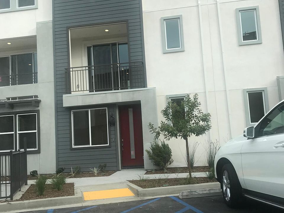 Building Photo 3
