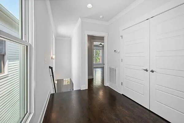 1413 14th Ave S — Photo 8