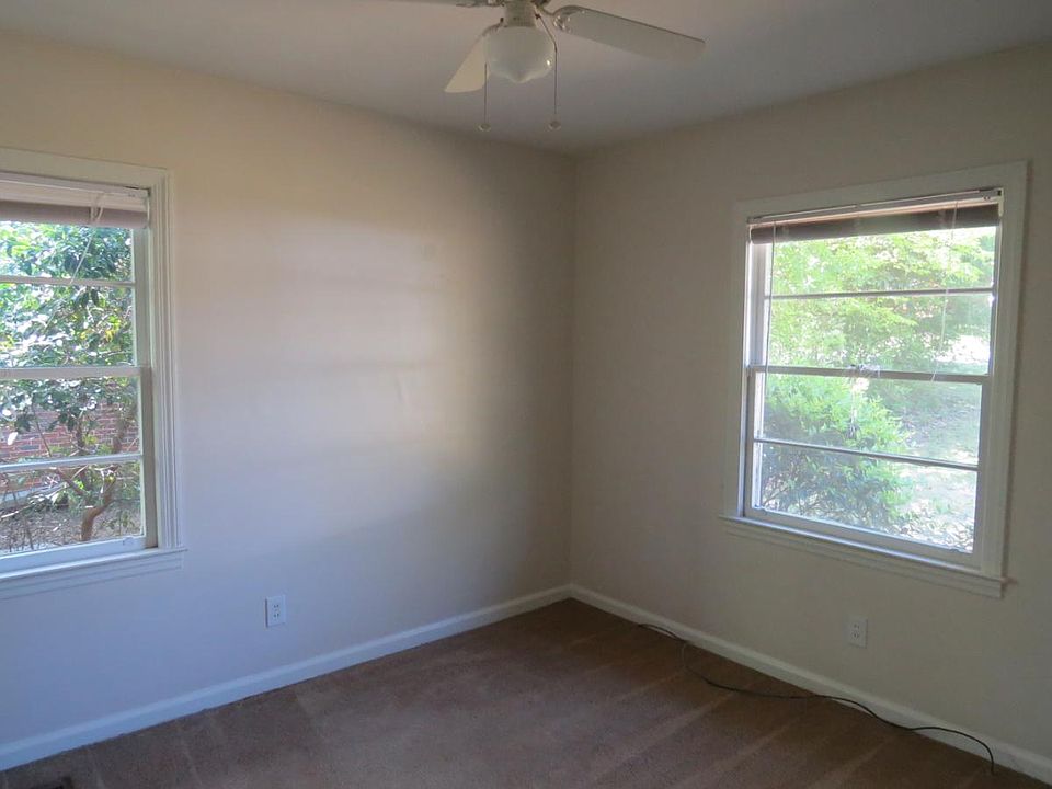 2nd image of 760 Moss Dr