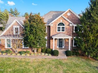 9500 Felsmere Cir, Louisville, KY 40241