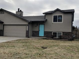 207 N Osage Rd, Derby, KS 67037