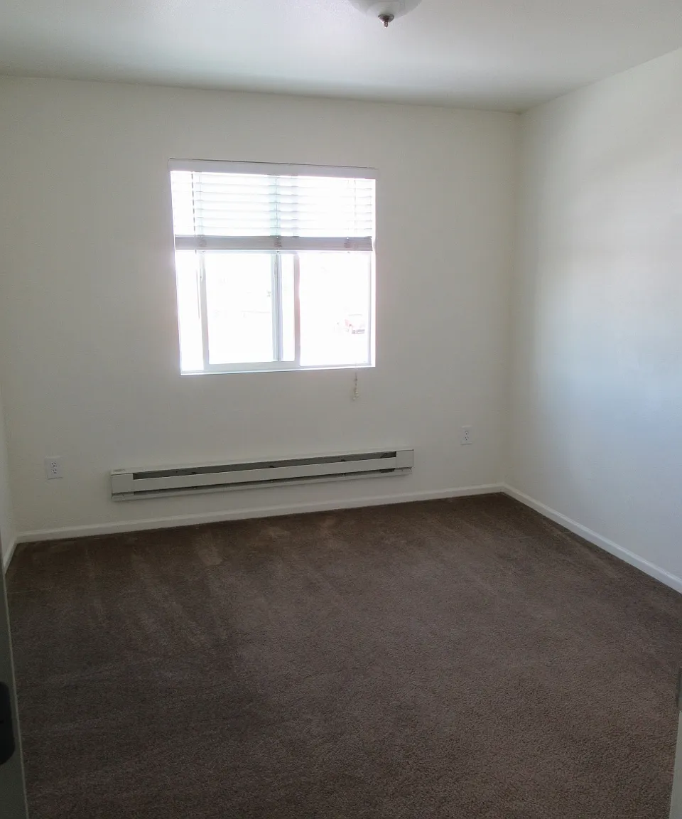 3 bed, 1250 sqft, $1,500 — Photo 3