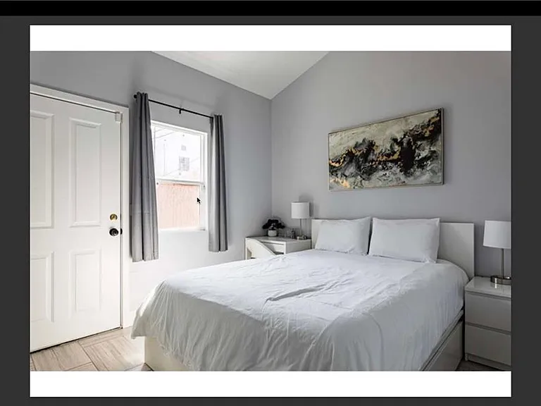 712 N Fuller Ave — Photo 12
