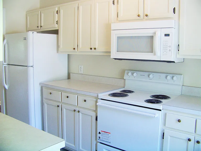 108 Christopher Ct — Photo 5