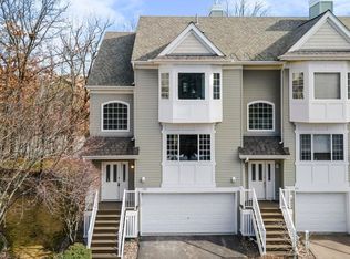 729 Fairfield Cir, Minnetonka, MN 55305