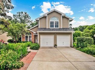 1045 Guildford Dr, Saint Charles, MO
