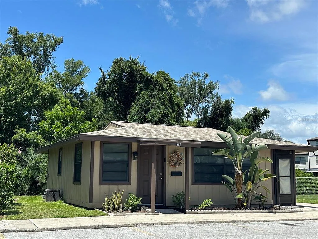 1 bed, 1.0 bath, 576 sqft, $1,895 — Photo 1