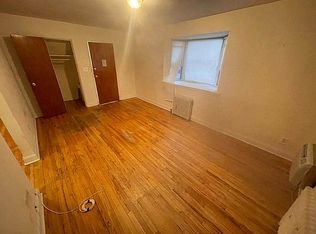 221-09 67th Ave #12A, Oakland Gardens, NY 11364