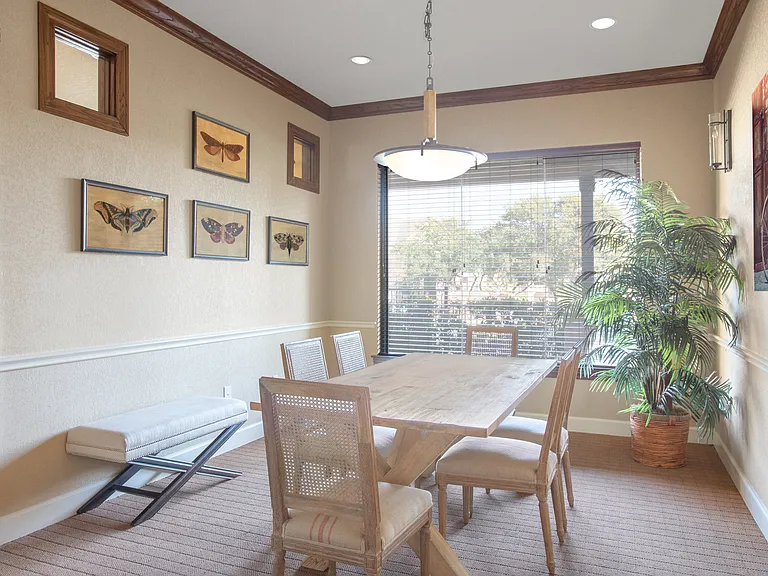 West Oaks — Photo 20