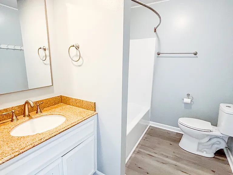 3137 Parthenon Ave #2 — Photo 4