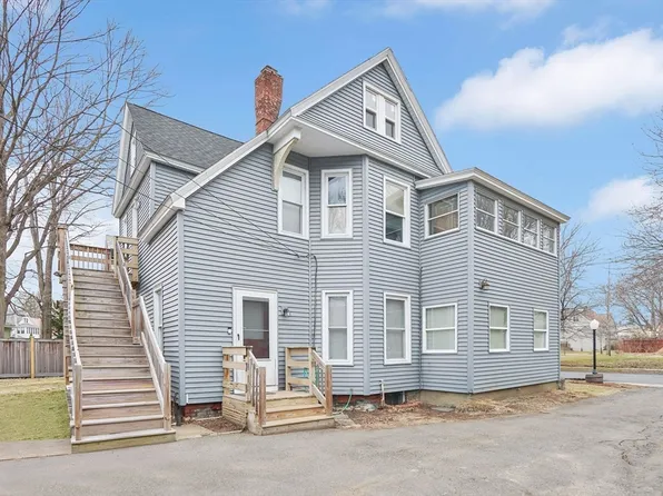 40 Laurel St, Holyoke, MA 01040