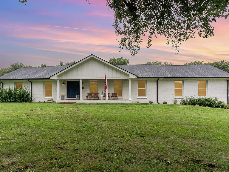2228 Bowman Rd — Photo 3