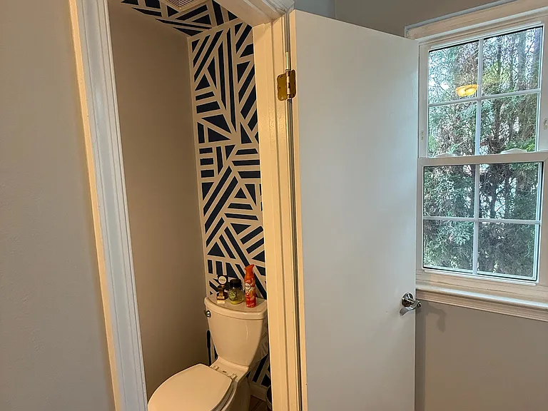 233 Lafayette Dr — Photo 18