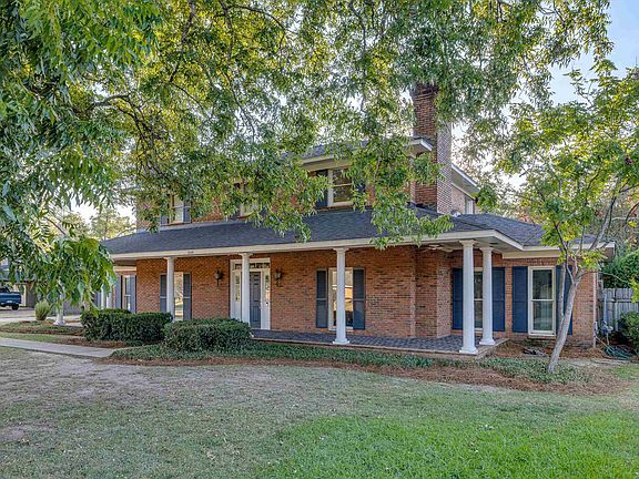 2nd image of 3109 Claiborne Cir