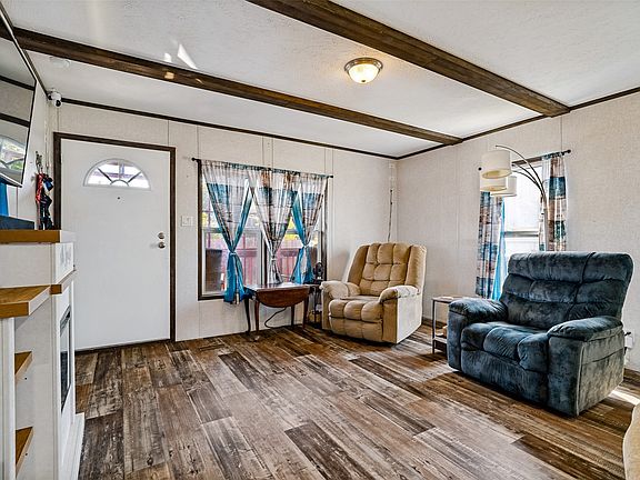 3rd image of 4415 Woodland Dr