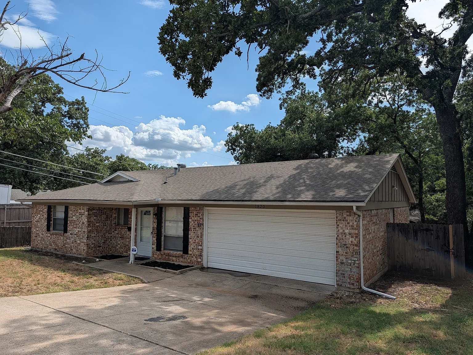 1820 Warren Ln. Fort Worth, TX 76112 — Photo 2