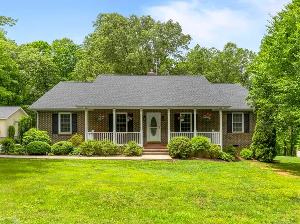 4267 Roundabout Rd, Louisa, VA 23093