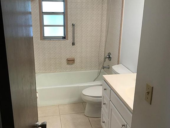 2nd Bathroom