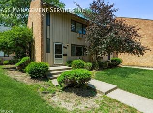 738-822 Concord Lane, Barrington, IL 60010
