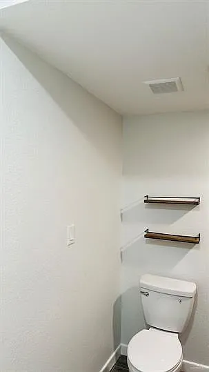 219 E Vine Ave — Photo 13