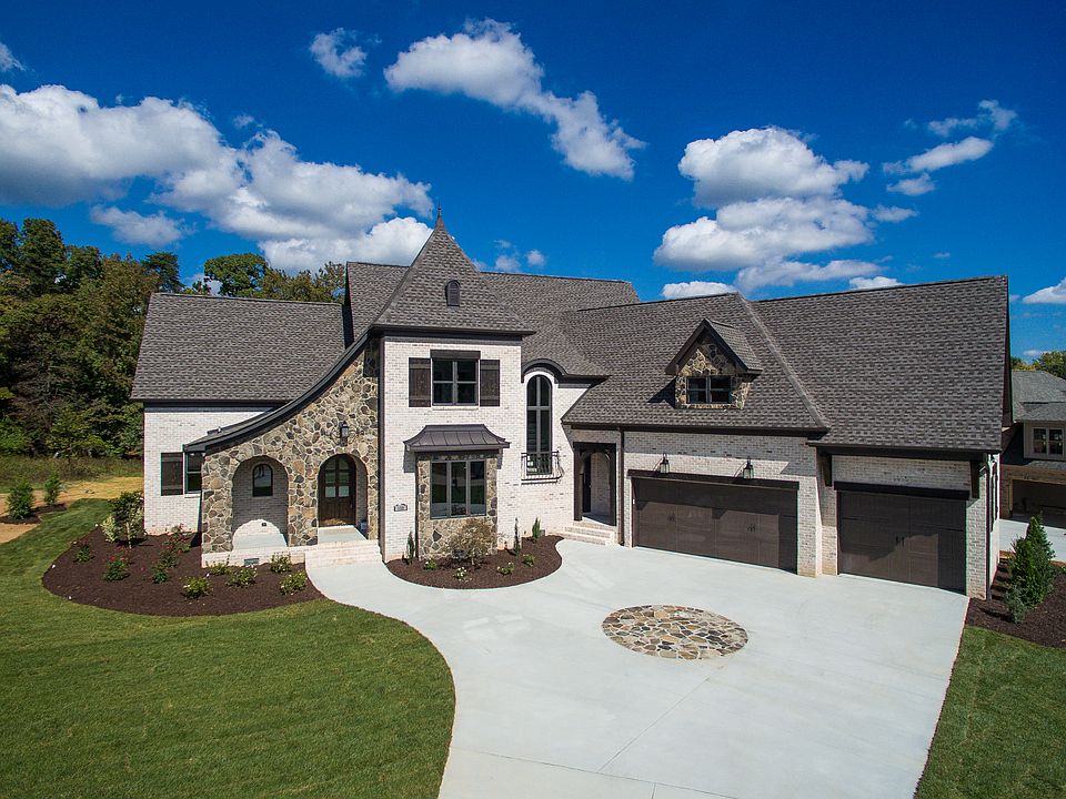1st image of 139 Cobblestone Walk Dr