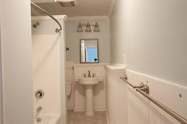 3 bed, 1000 sqft, $3,750 — Photo 3