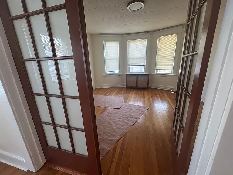 69 Fairfield St #2 — Photo 2