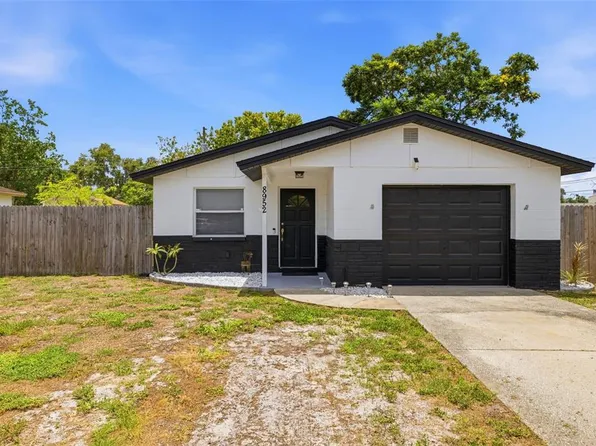8952 Narcissus Ave, Seminole, FL 33777