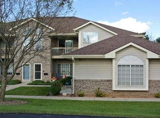 2211 S Calhoun Rd, New Berlin, WI 53151