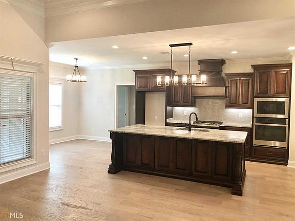 5th image of 100 Pine Trace Ln #109