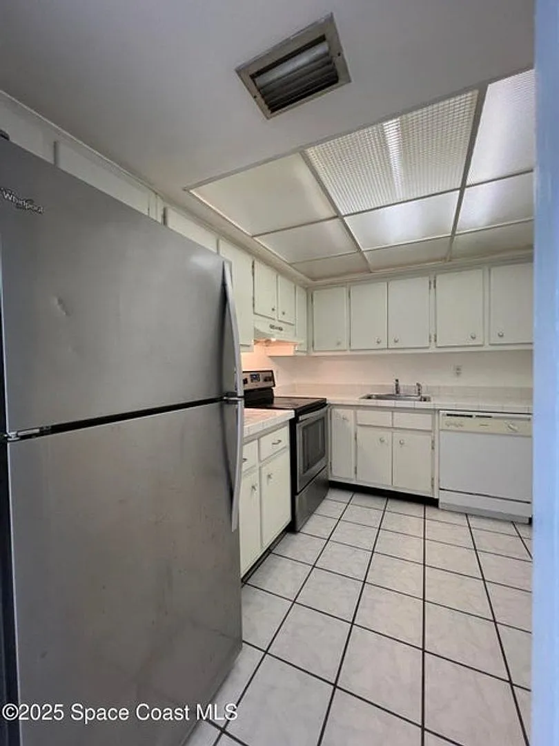 CC Condo — Photo 4