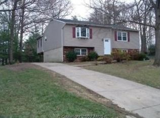 185 Oak Dr, Pasadena, MD