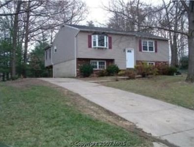 185 Oak Dr, Pasadena, MD, 21122