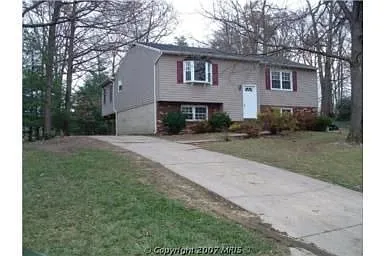 185 Oak Dr photo 1
