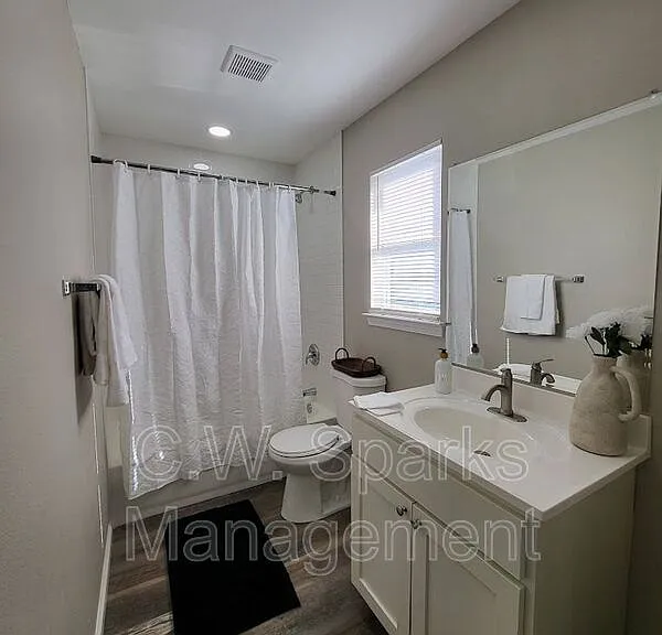 1901 E Highway 276 #10 — Photo 11