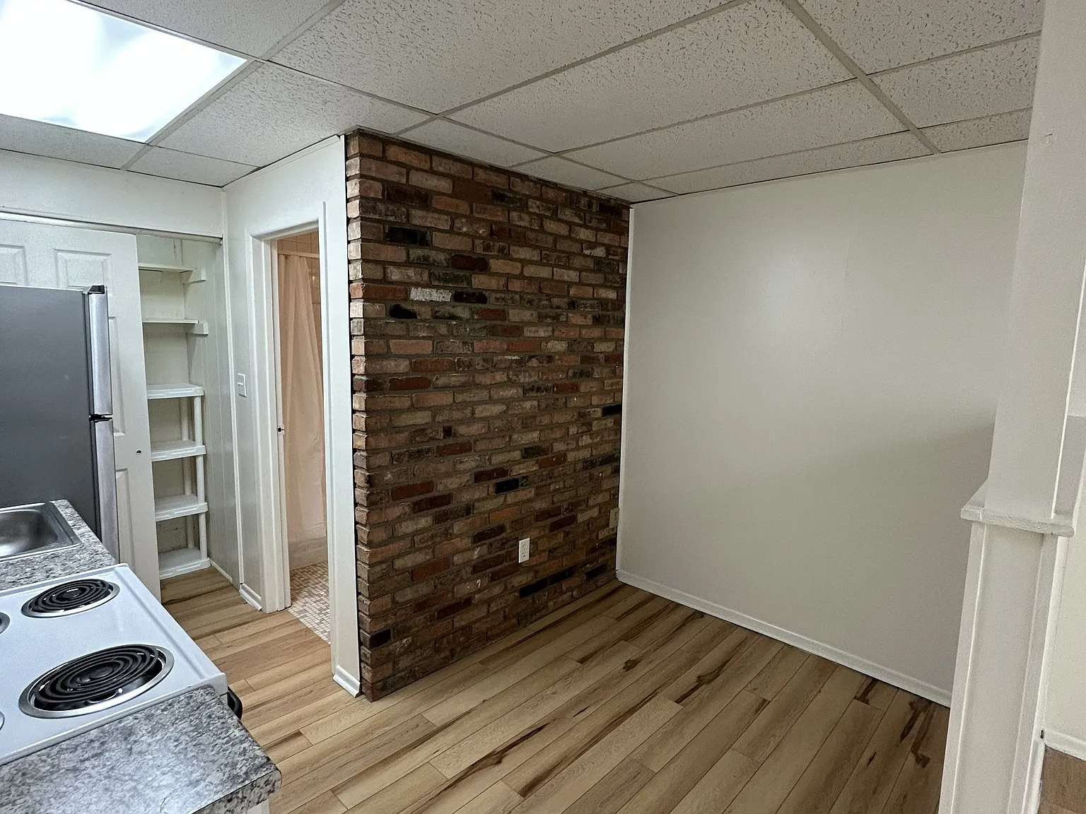 1 bed, $825 — Photo 3