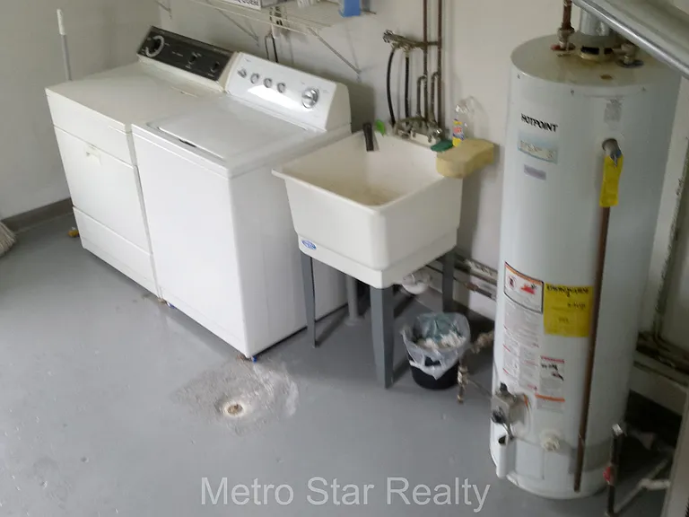 353 W Brockton Ave — Photo 10