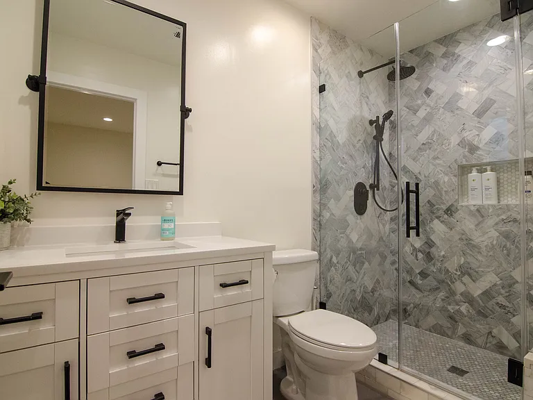 1236 N Evergreen Ave — Photo 11